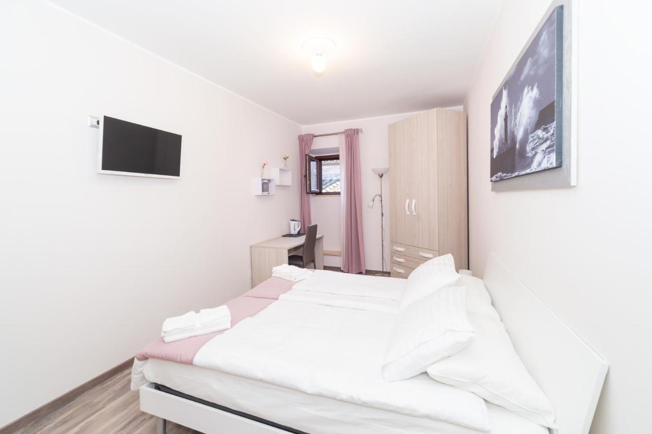 Ferienwohnung La Dimora Nel Borgo Vitorchiano Exterior foto